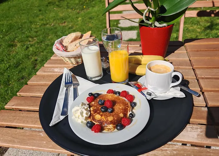 Le Jardin Cafe