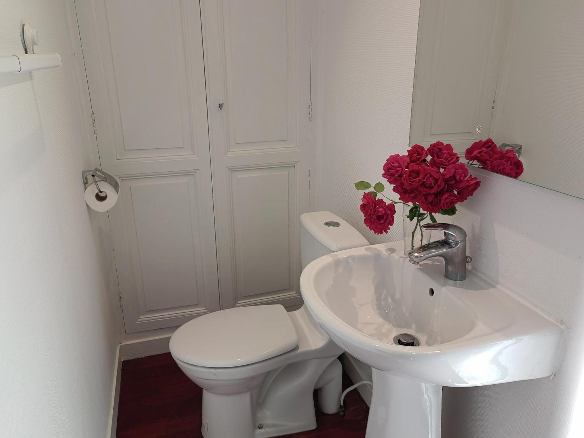 Le Jardin Cafe Bed & Breakfast