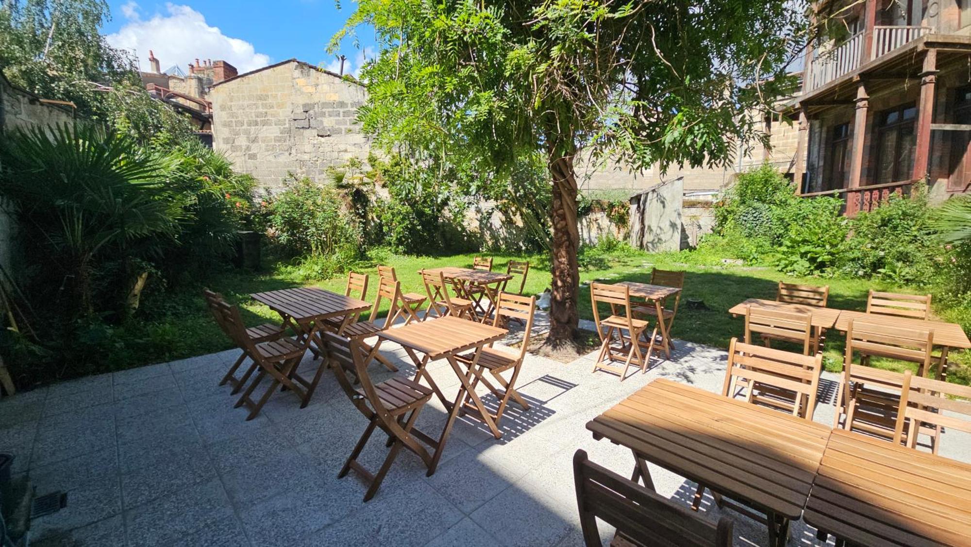 Le Jardin Cafe Bed & Breakfast Bordeaux